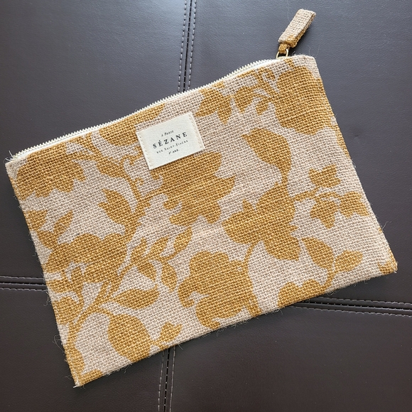 Sezane Burlap Pouch - Picture 2 of 3